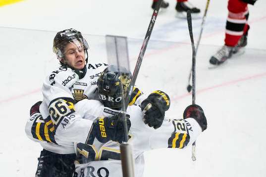 s Mattias Janmark Nylén jublar