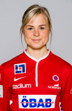 Damfotbollsspelaren Maria Synnerdahl, Örebro