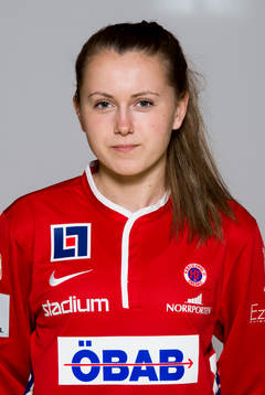 Damfotbollsspelaren Adelisa Grabus, Örebro