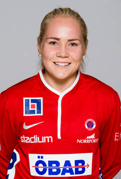 Damfotbollsspelaren Ellen Karlsson, Örebro