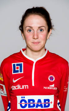 Damfotbollsspelaren Marina Pettersson Engström, Örebro