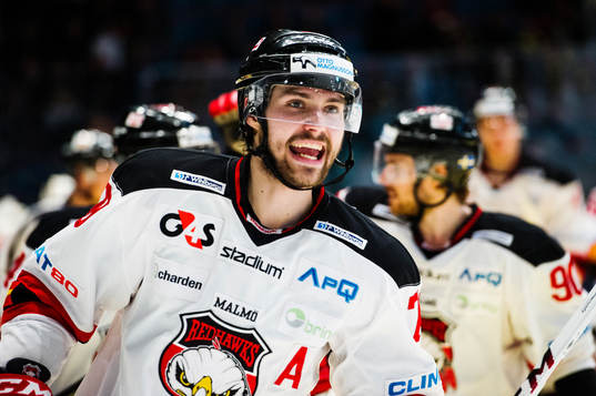 Malmö Redhawks Ludvig Rensfeldt  jublar