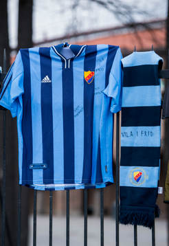 Djurgårdens supportrar sörjer supportern som