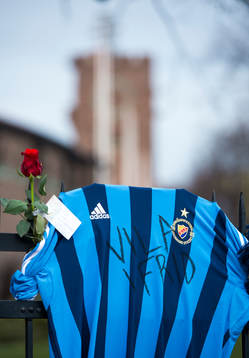 Djurgårdens supportrar sörjer supportern som