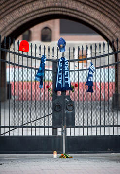 Djurgårdens supportrar sörjer supportern som