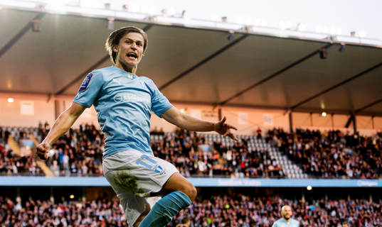 Malmö FFs Simon Thern jublar