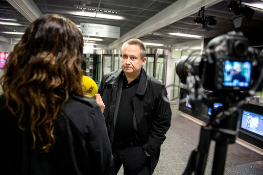 Mats Enquist, Generalsekreterare i SEF lämnar SVTs studio