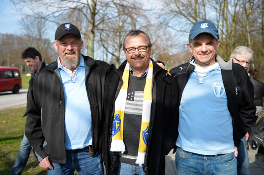 Två Malmö supporters