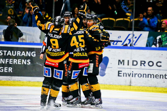 Skellefteås Joakim Lindström jublar mot Linköping