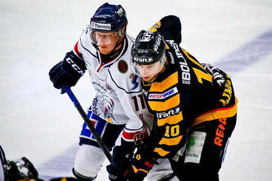 Skellefteås Joakim Lindström mot Linköpings Simon