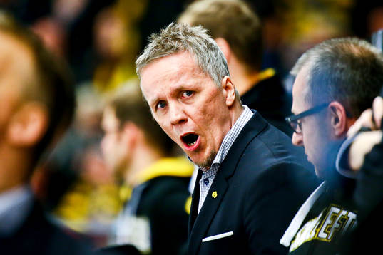 Skellefteås tränare Hans Wallson mot Linköpings