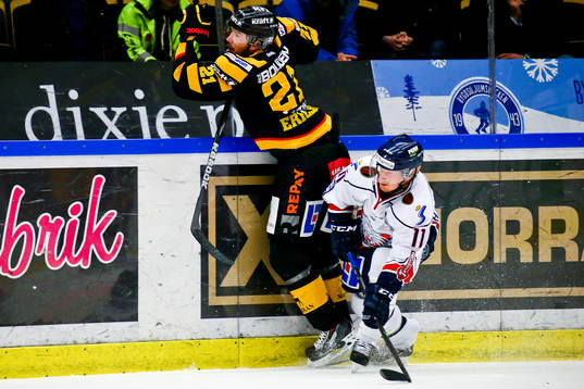 Skellefteås Jimmie Ericsson mot Linköpings Simon