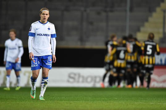 Norrköpings Christoffer Nyman deppar och Häckens Moestafa