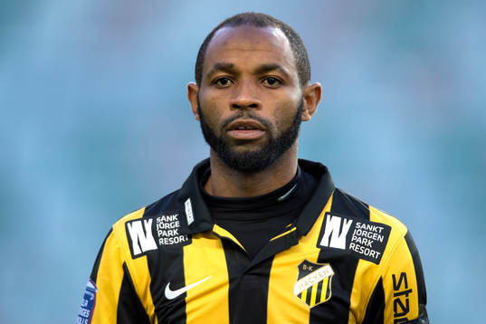 Häckens Rene Makondele innan fotbollsmatchen i Allsvenskan