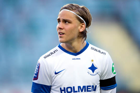 Norrköpings Christoffer Nyman innan fotbollsmatchen i