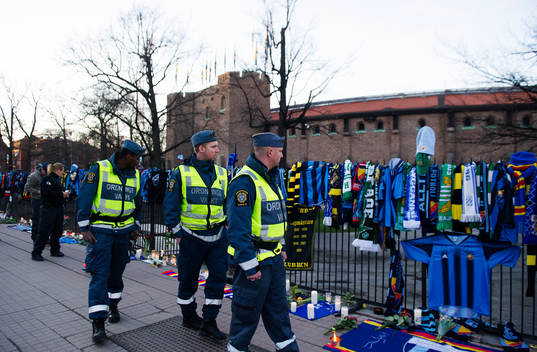 Minnen lämnade längs vägen