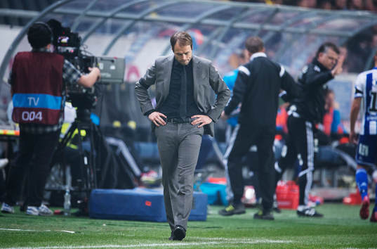 s tränare Andreas Alm deppar