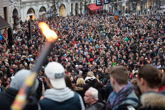 Manifestation på Stortorget i Helsingborg mot