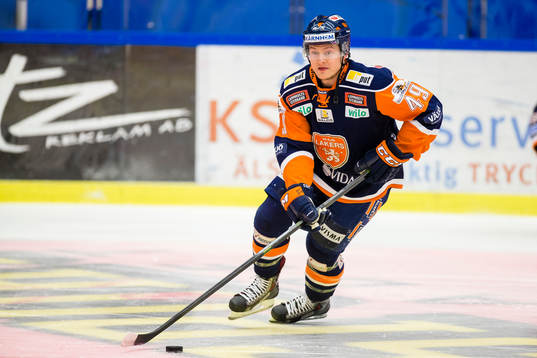 Växjös Rhett Rakhshani innan ishockeymatchen i SHL mellan