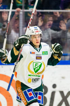 Färjestads Pontus Åberg jublar