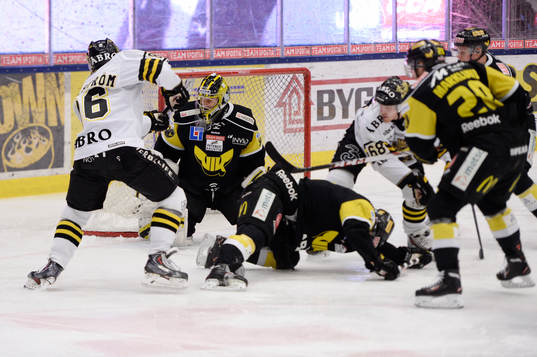 s Oscar Ahlström