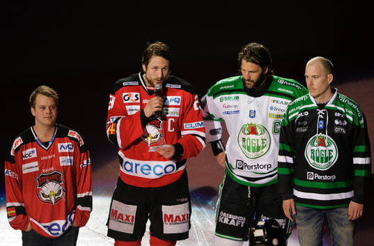 Rögles Andreas Lilja och Malmö Redhawks Tomas Kollar