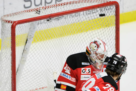0-1 går in bakom Malmö Redhawks målvakt Pontus Sjögren