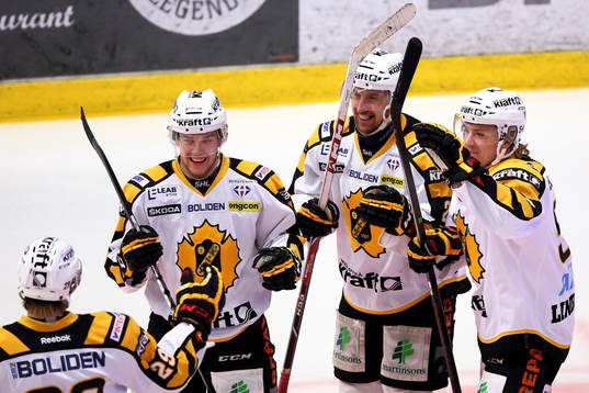Skellefteås spelare jublar