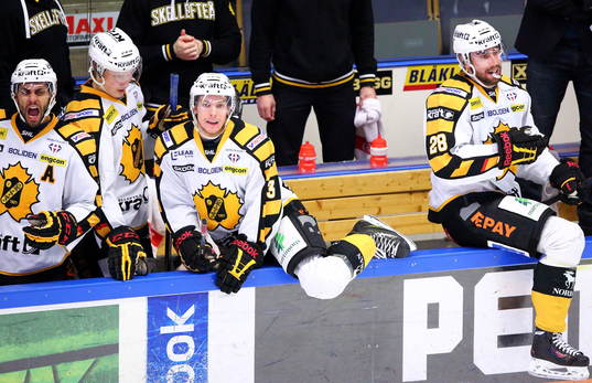 Skellefteås spelare jublar