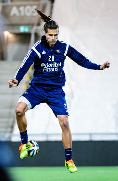 Aleksandar Prijovic med bollen