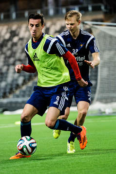 Haris Radetinac och Tim Söderström i närkamp
