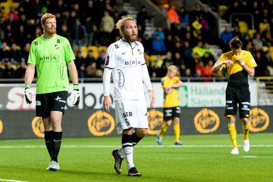 Häckens målvakt Christoffer Källqvist och Emil