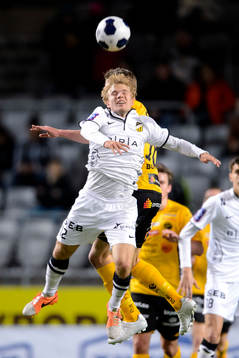 Häckens Oscar Lewicki i nickduell