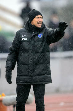 Falkenbergs tränare Henrik Larsson