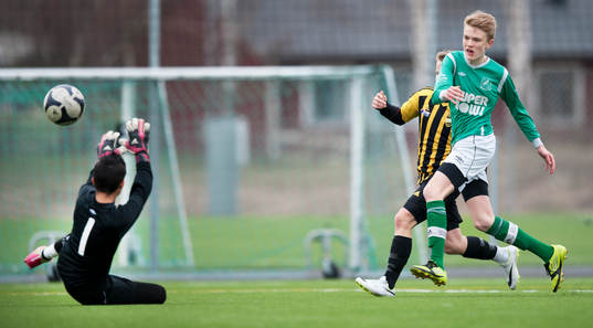 IFK Hässleholms Amel Crnalic gör 3-1 och i DM-matchen