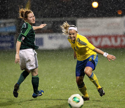 Sara Thunebro and Northern Ireland's Laura Rafferty
