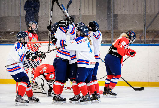 Ångermanlands spelare jublar