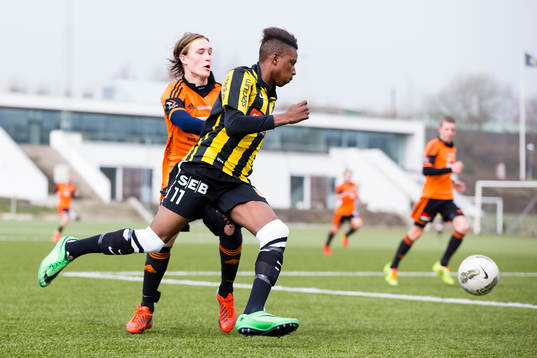 Häckens Kwame Mubarik Sana mot Gutes Alex Backéus
