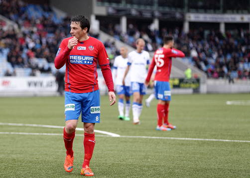 Helsingborgs Ardian Gashi deppar