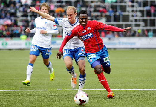 Norrköpings Andreas Johansson och Helsingborgs David Accam