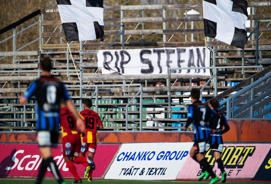 Djurgårdens avlidne supporter Stefan Isaksson hedras