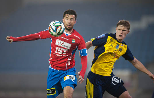 Östers Denis Velic i matchen i Superettan mellan