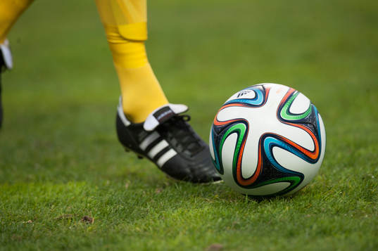 Fot, fotboll, fotbollssko, Adidas,  i matchen i Superettan