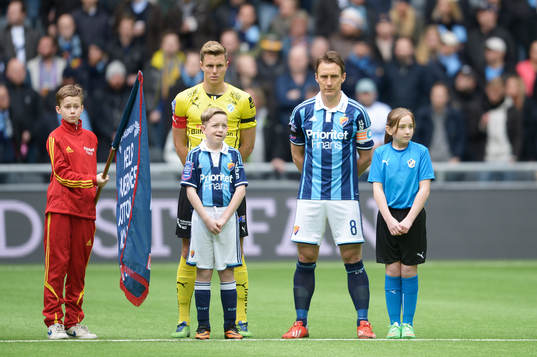 Halmstads Richard Magyar och Djurgårdens Andreas Johansson