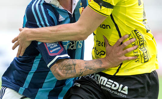 Djurgårdens Aleksandar Prijovic och Halmstads Marcus