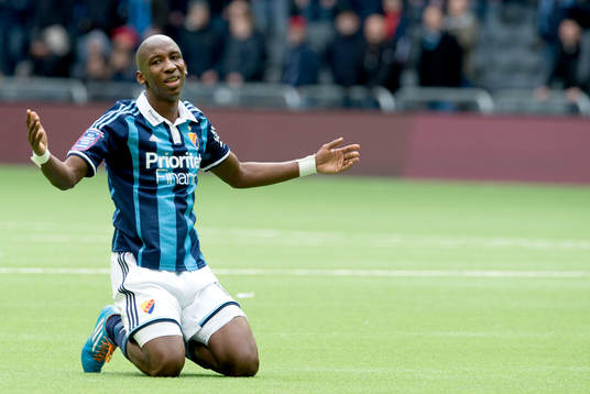 Djurgårdens Mark Mayambela deppar