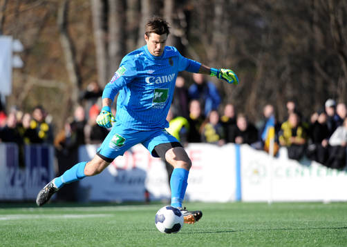 Emil Edvall, Målvakt Gefle