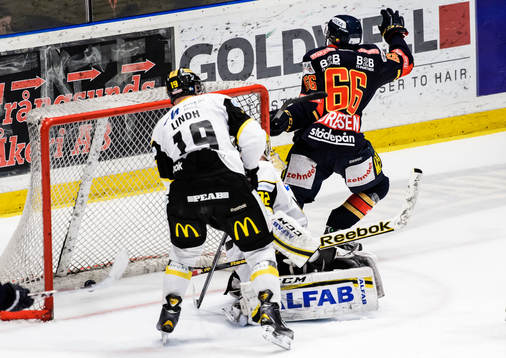 Djurgårdens Marcus Sörensen gör 6-1 och jublar