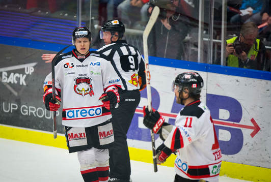 Malmö Redhawks Daniel Viksten gör 0-1 till Malmö och