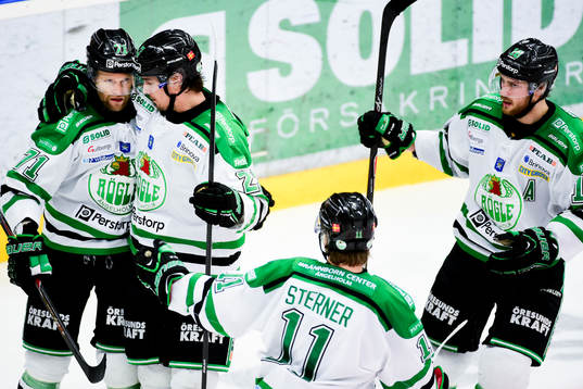 Rögles Mathias Tjärnqvist och Simon Olsson jublar